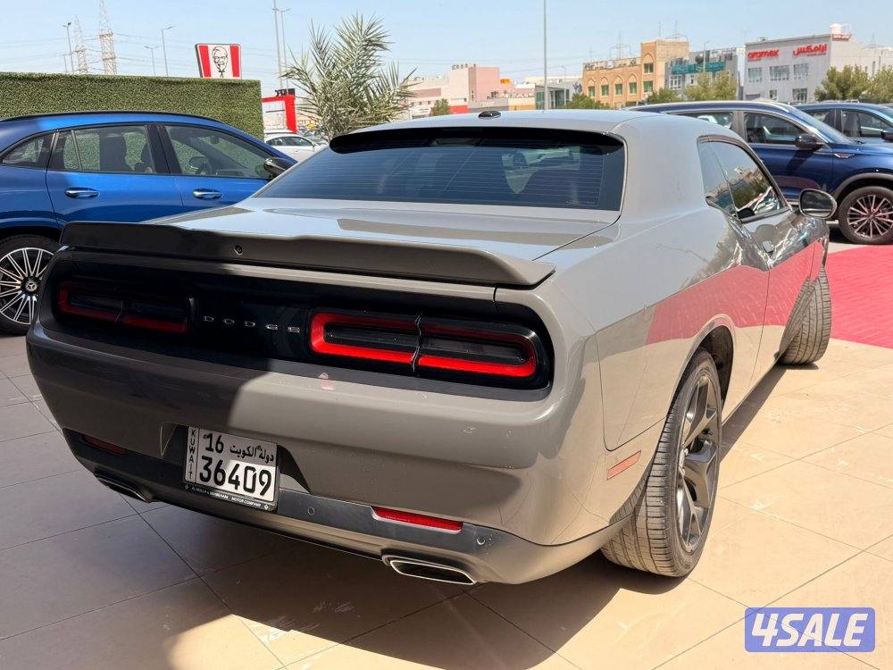 Dodge challenger 20188