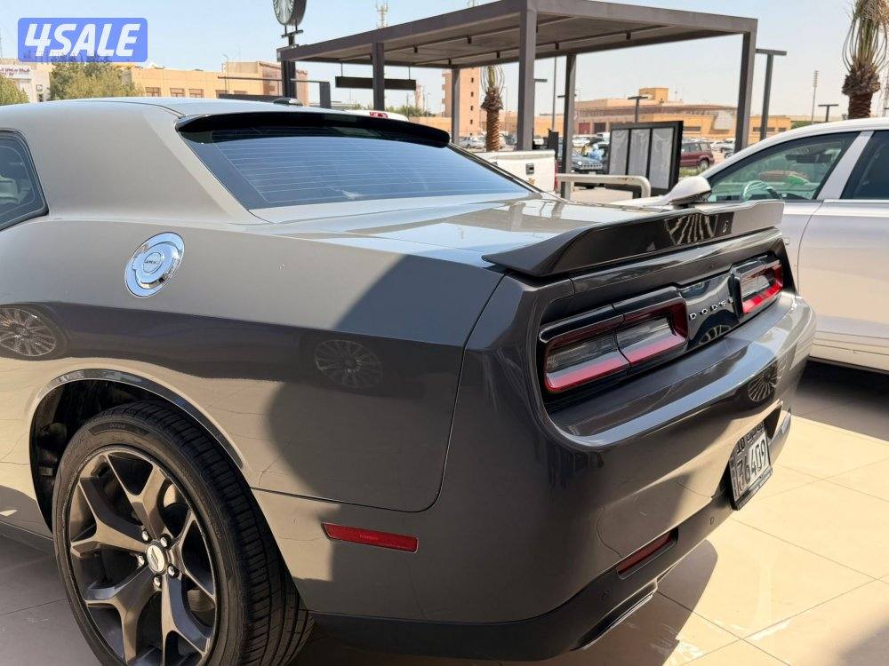 Dodge challenger 201811