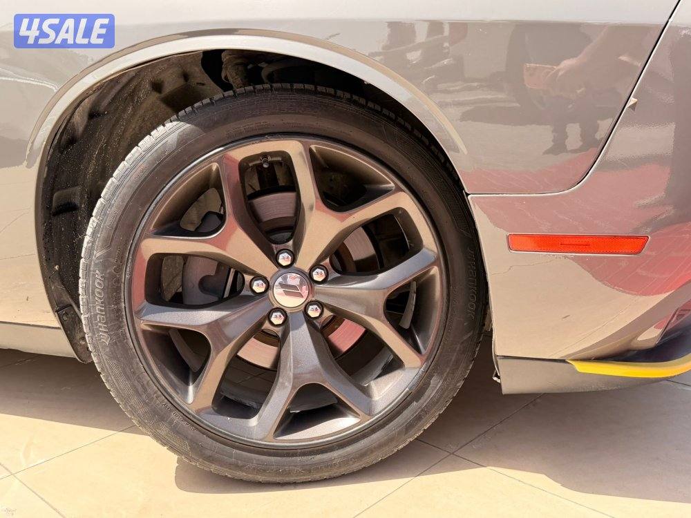 Dodge challenger 201810