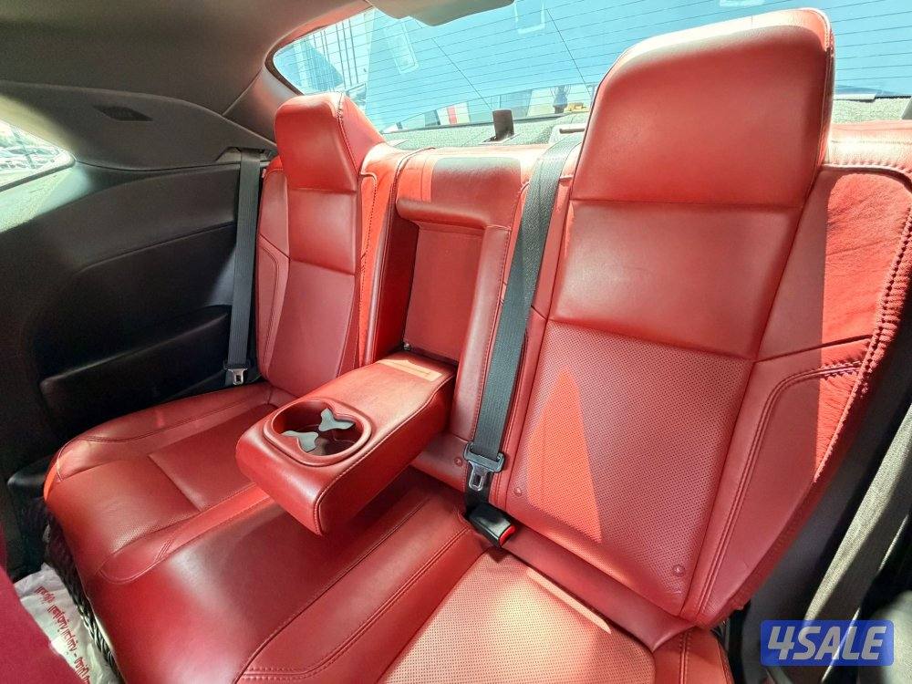 Dodge challenger 201812