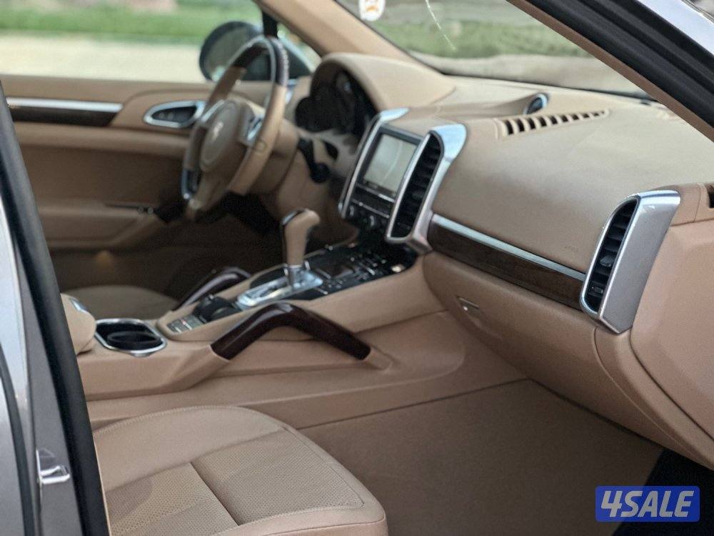 للبيع بورش كايين ماشي ١٣٨ الف كيلو4