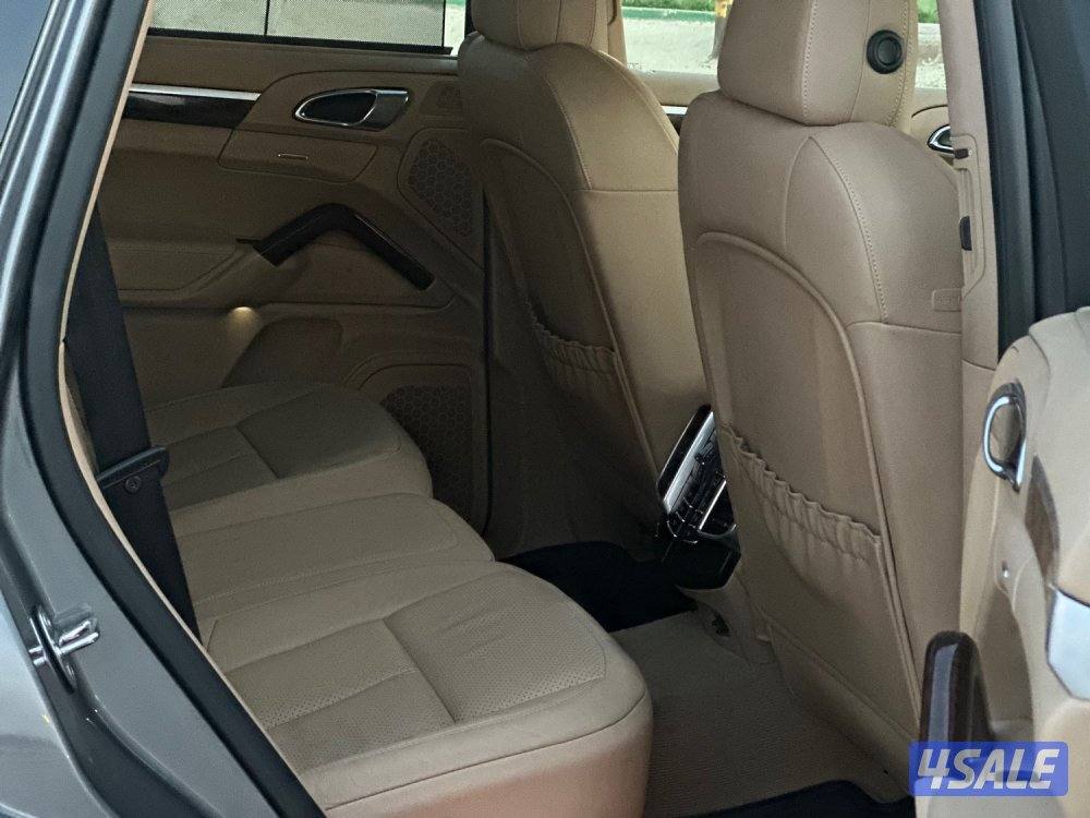 للبيع بورش كايين ماشي ١٣٨ الف كيلو5