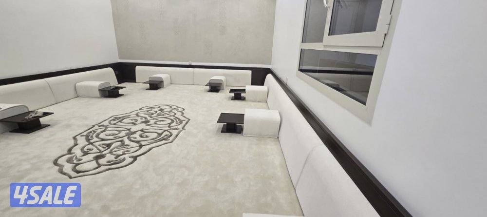 تنجيد وتفصيل كنب وديوانيات ومساند وجلسات وكل الستاير وسجاد7