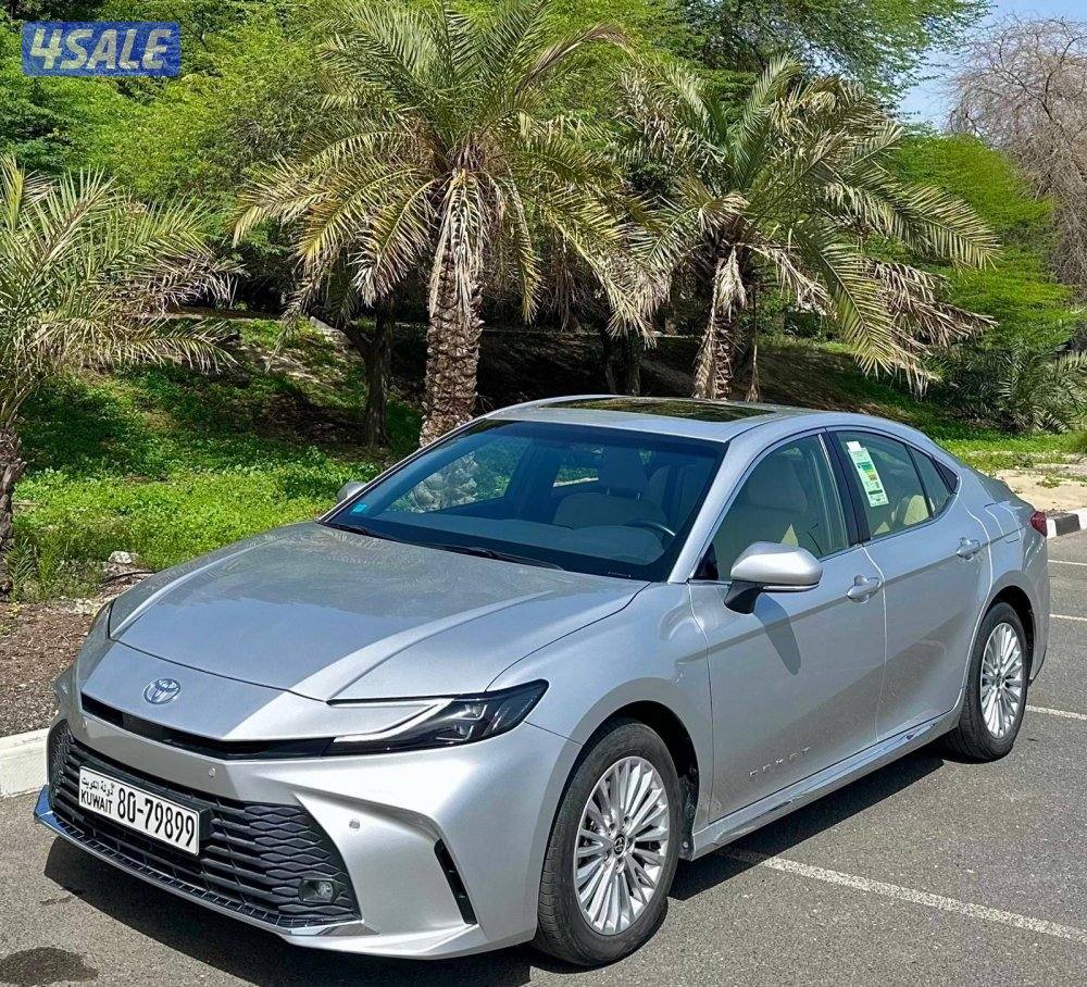 كامري 2025 عداد 15 الف صبغ الوكاله تحت الكفاله وارد الساير0