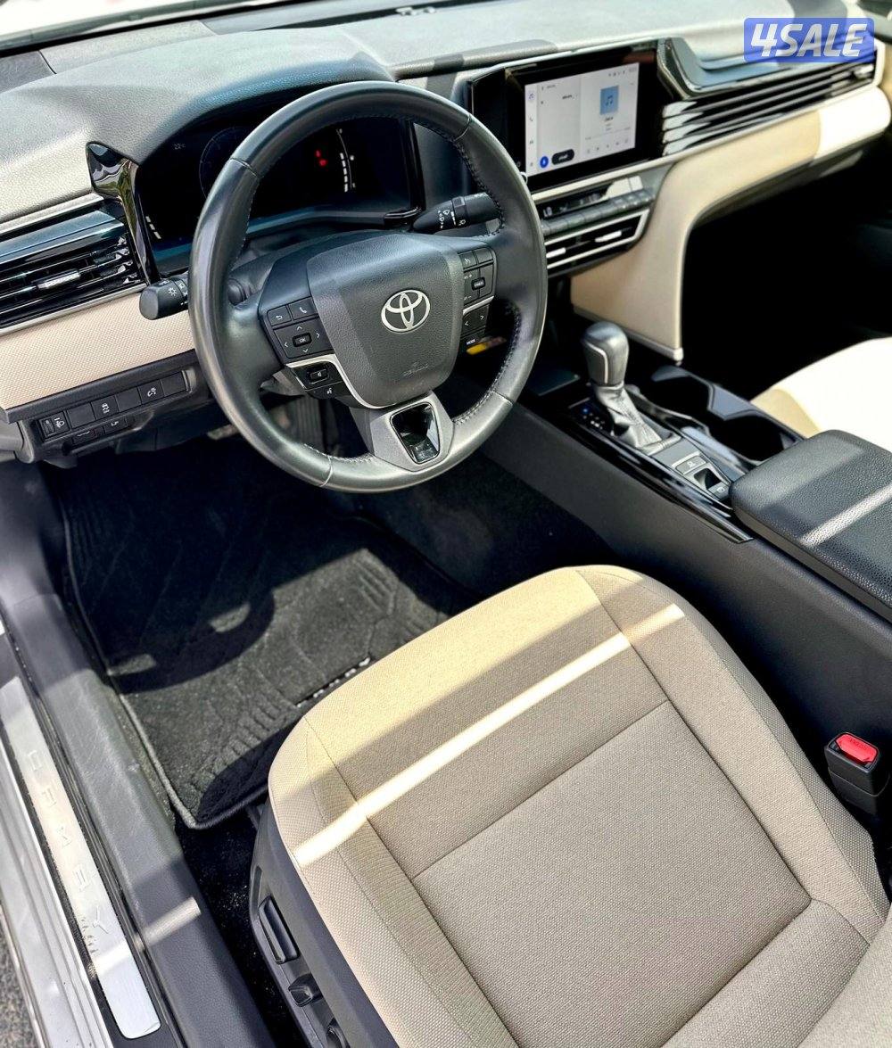 كامري 2025 عداد 15 الف صبغ الوكاله تحت الكفاله وارد الساير6