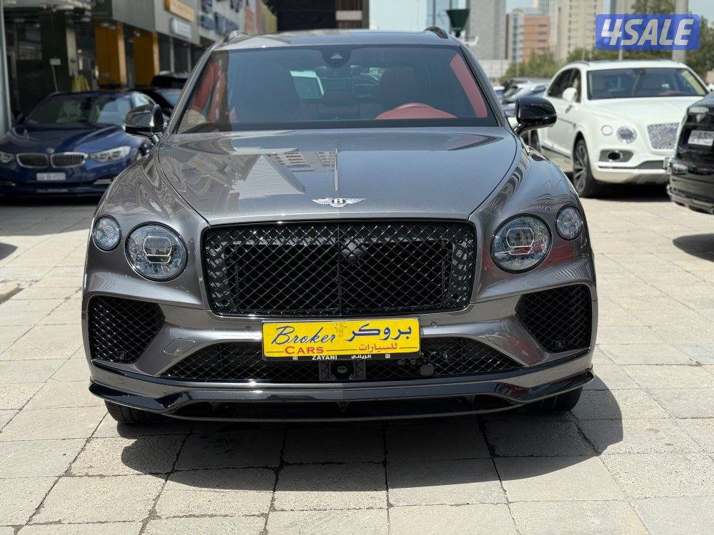 بنتلي…بنتياقا…S…موديل 2024 (قطع العداد 10 الاف كم)تحت الكفاله1