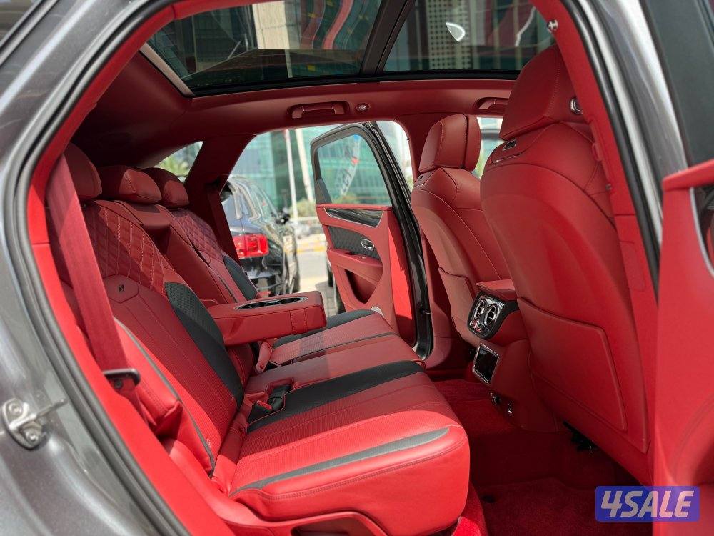 بنتلي…بنتياقا…S…موديل 2024 (قطع العداد 10 الاف كم)تحت الكفاله10