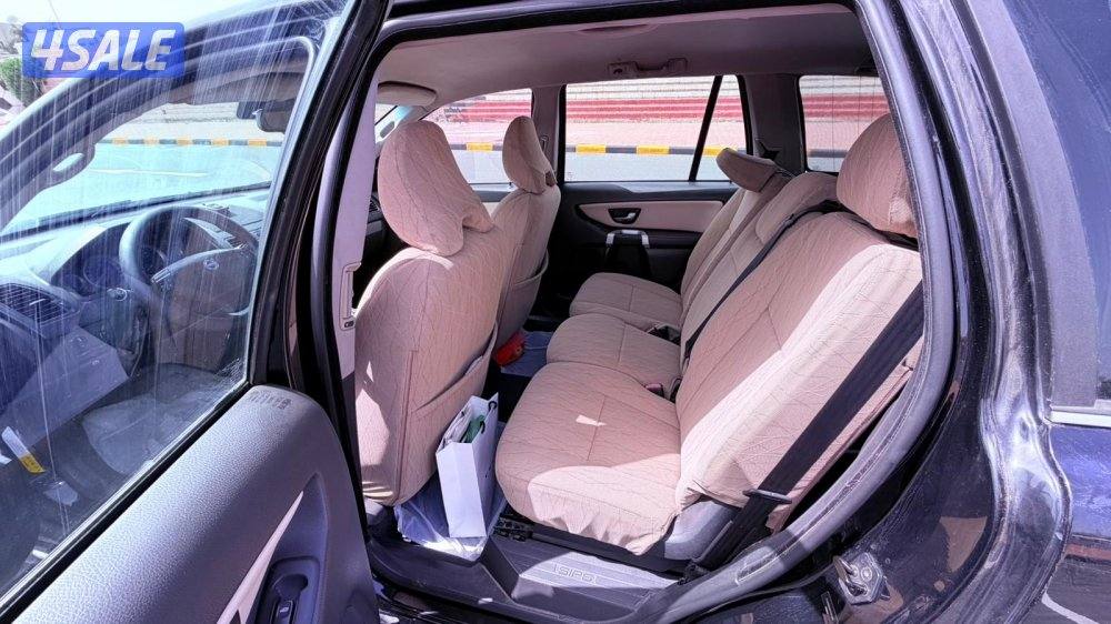 فولفو XC90 موديل 2008، 8 سلندر3