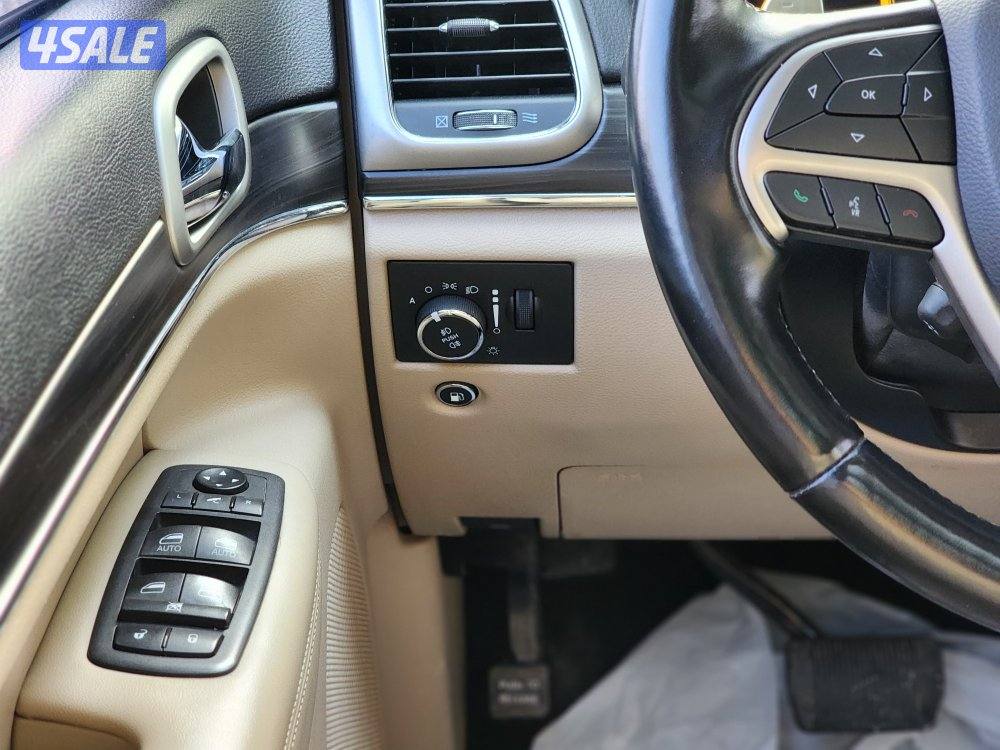 للبيع جراند شيروكي صبغ الوكالة موديل٢٠٢١ ليمتد اعلى درجة عداد ١١٢ ألف11