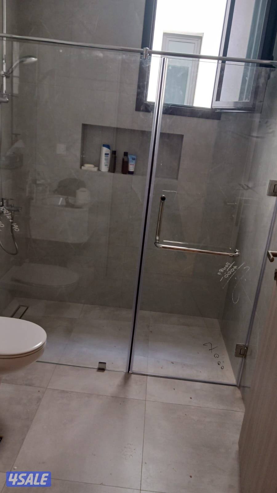 تركيب زجاج ومرايا سكريت شاور حمام فتح شفاط طاولات طعام بلا ستك1