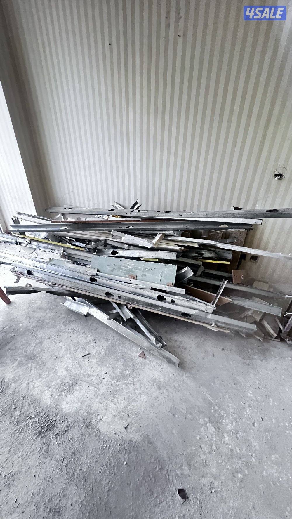 ابو يوسف لشراء السكراب وقط الاغراض الهالكه الي المحرقه 👍🪜🪛🔨2