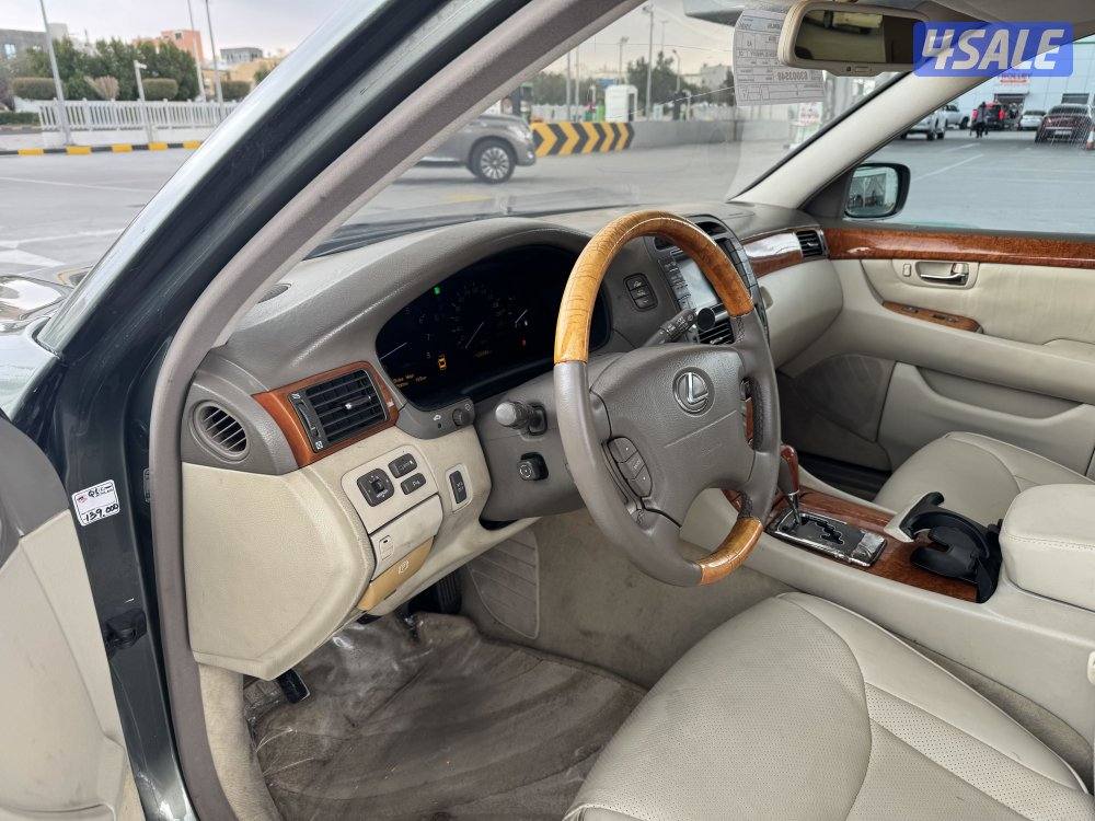 للبيع لكزس 430  ال اس موديل ٢٠٠٤5