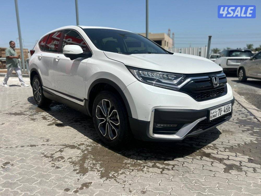 هوندا CR-V موديل2022 ماشى 46.000 k.m وارد الغانم .1