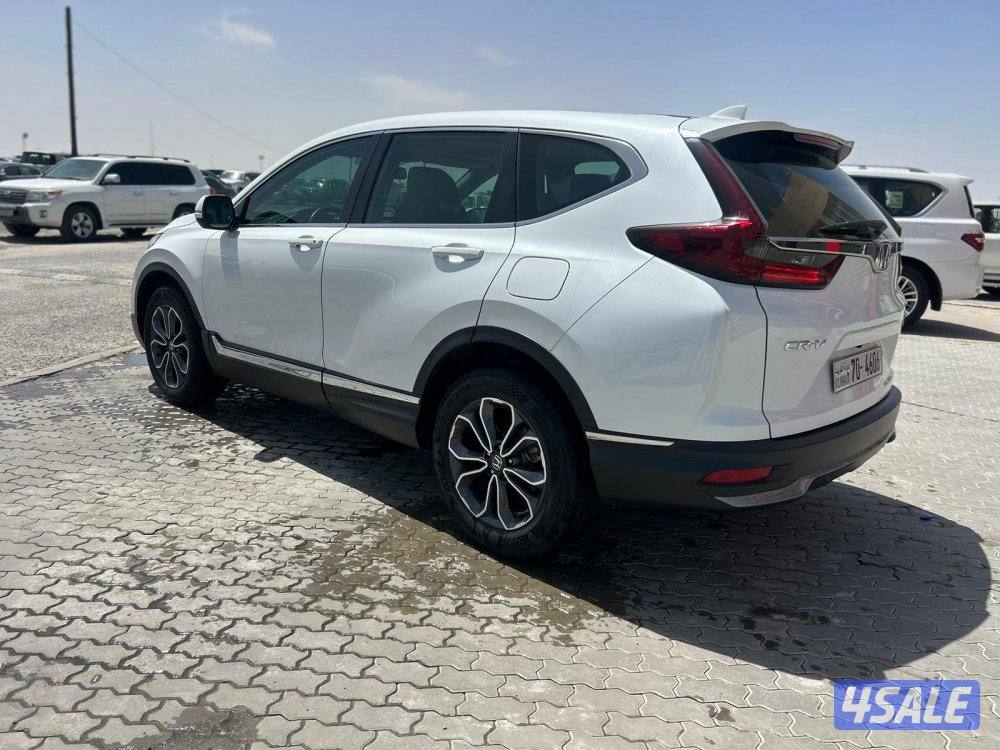 هوندا CR-V موديل2022 ماشى 46.000 k.m وارد الغانم .2