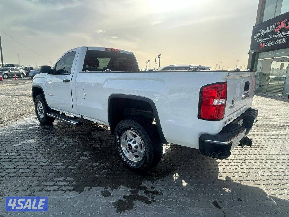 2500 HD  سيرا GMC  موديل 2018 ماشى 247.000 k.m واردبهبهانى .2