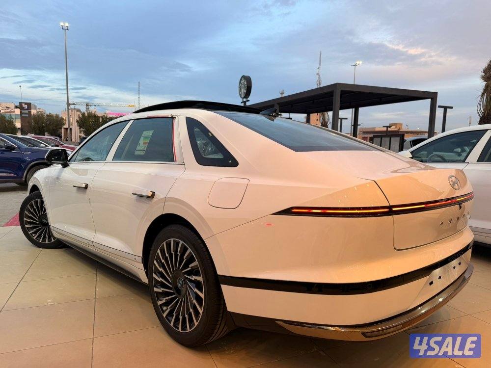 Azera Calligraphy 202613