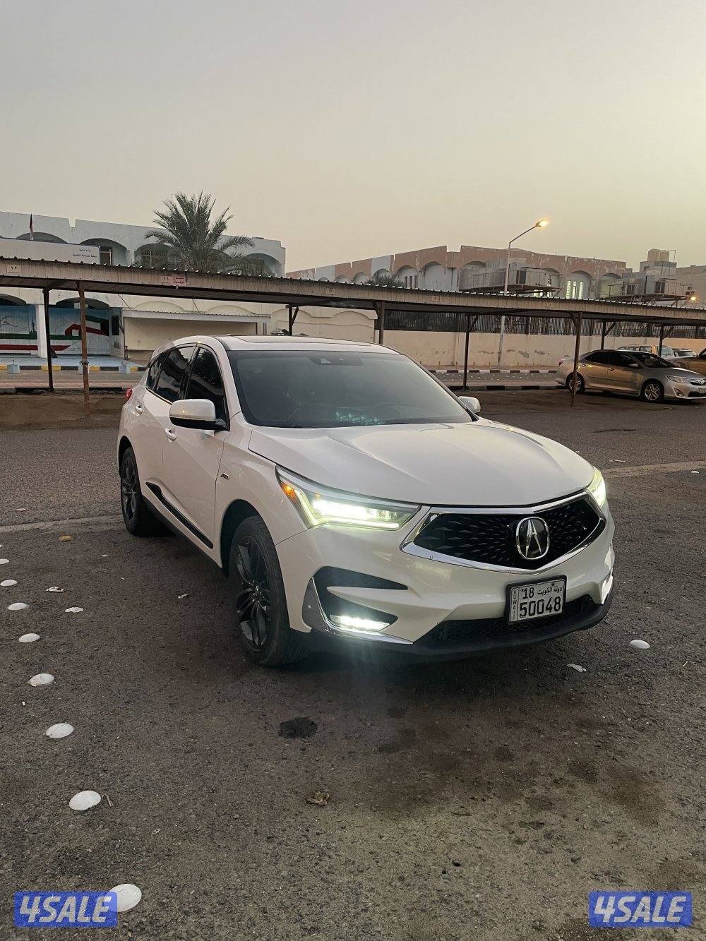 للبيع اكيورا 2020 rdx فئة aspec الرياضيه ممشى ٦٢٠٠٠ فقط0