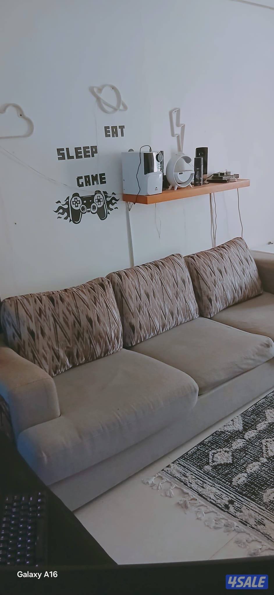 للبیع قنفة مستعملة ثلاث اشخاص2