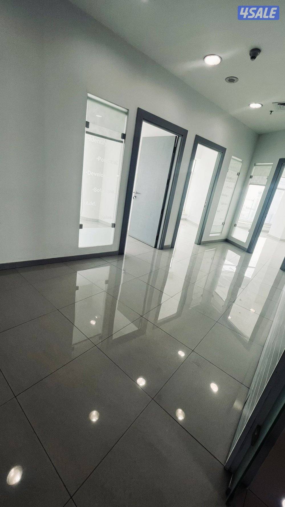 نص دور تجاري مميز للايجار بمنطقة القبله1