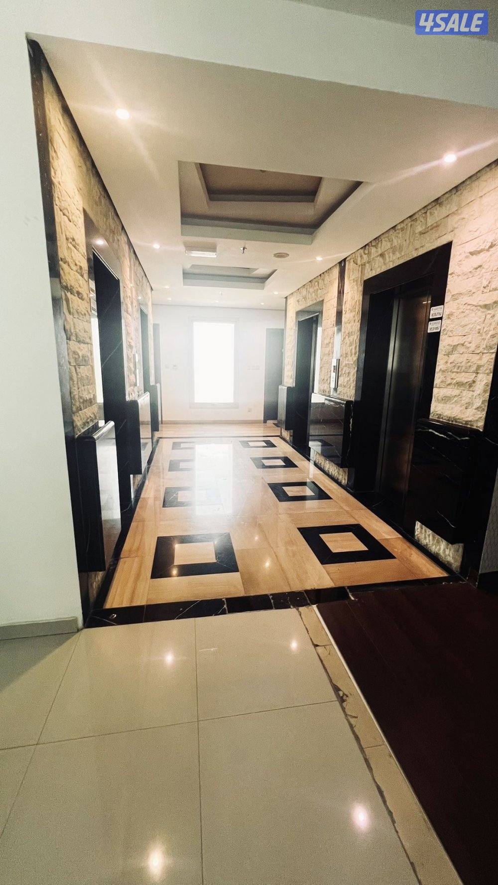 نص دور تجاري مميز للايجار بمنطقة القبله11