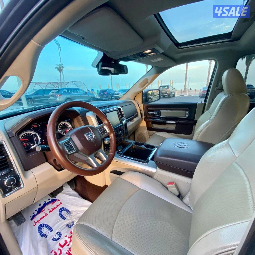 🔺بيع 🔺 شراء 🔺تثمين 🔺

للبيع وانيت RAM Laramie
موديل ٢٠١٥ 
عداد ٢٨٠6