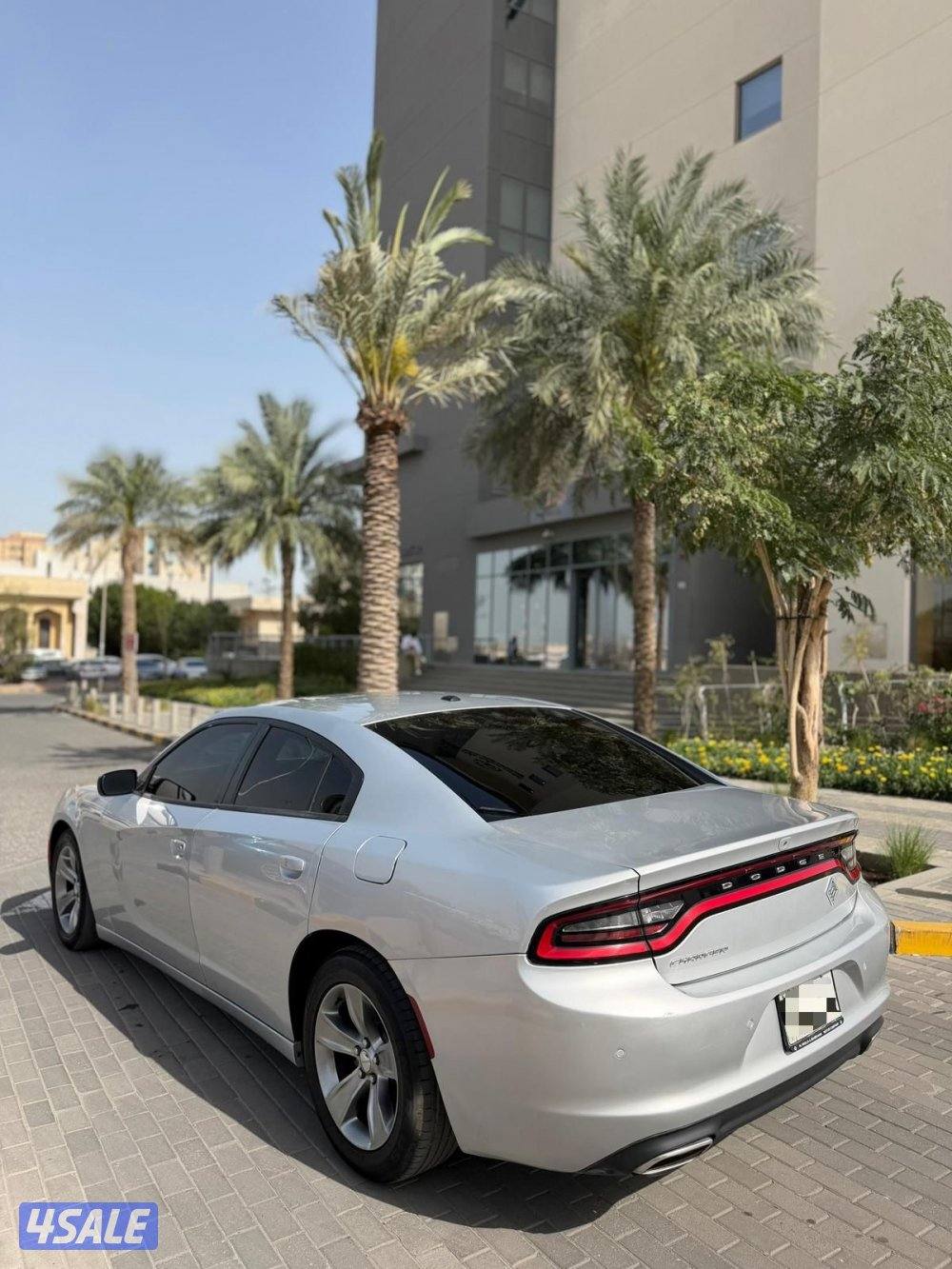 للبيع تشارجر 2019  SXT2