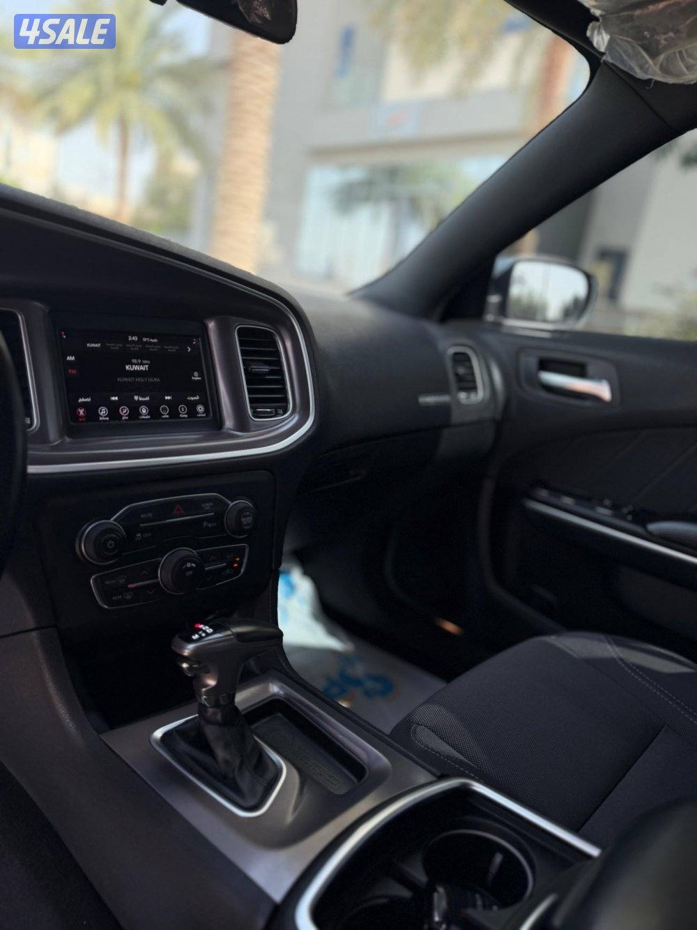 للبيع تشارجر 2019  SXT3