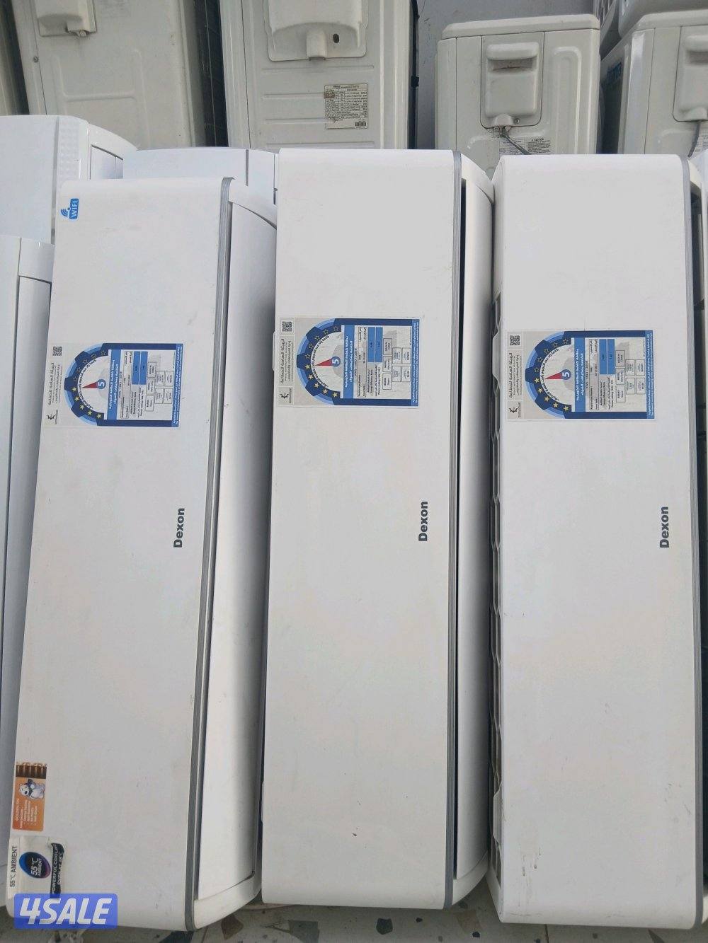 loking nice a.c compser asle all ton have0