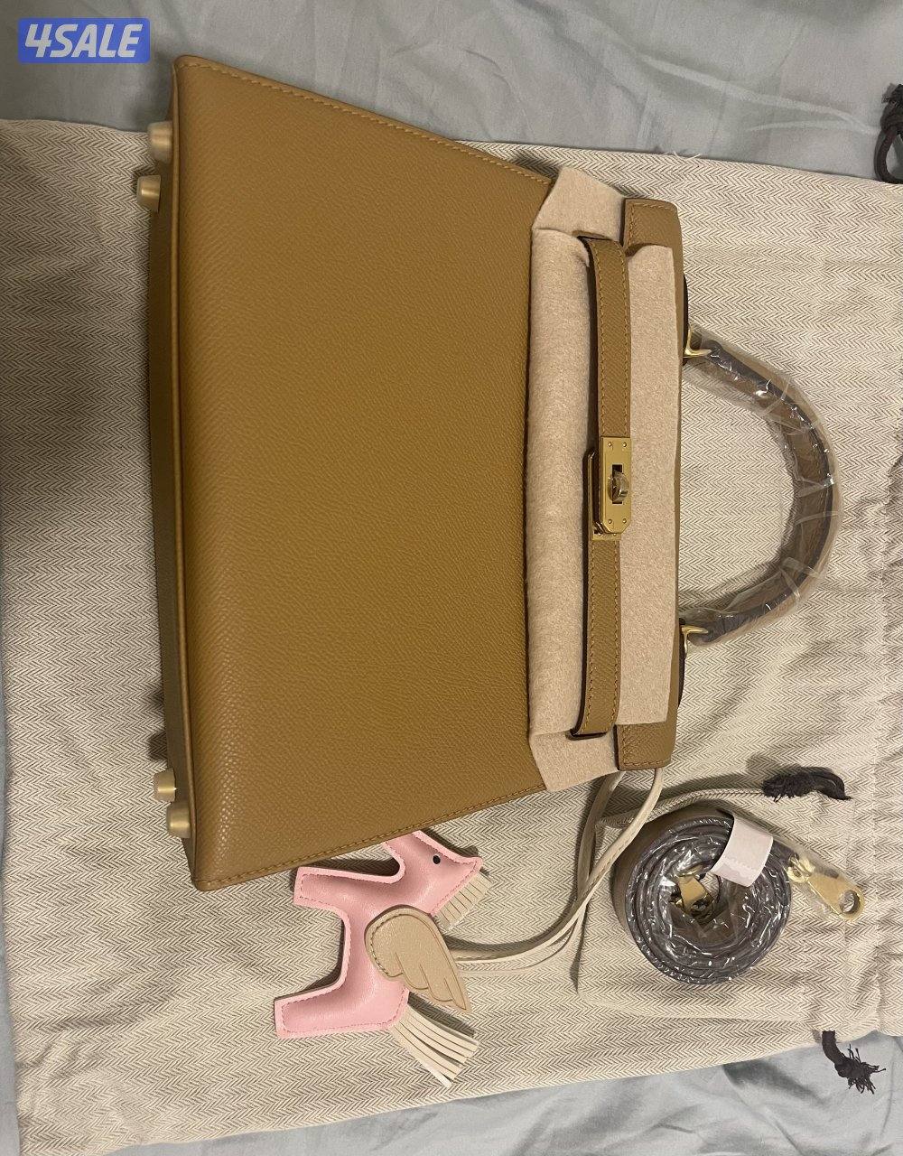 للبيع شنطة هيرمز Kelly 19 حجم وسط1