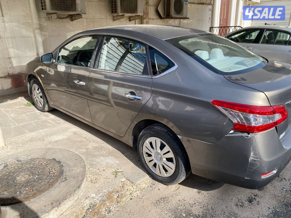 للبيع نيسان سنترا موديل ٢٠١٦1