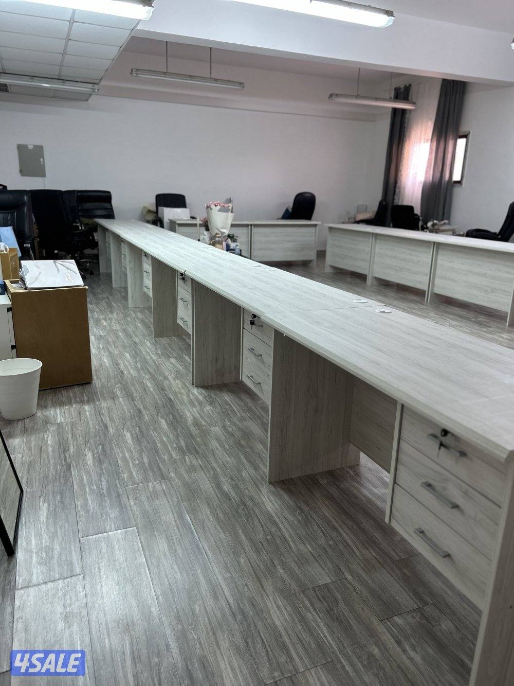 تصليح جميع انواع الاثاث المكتبي0