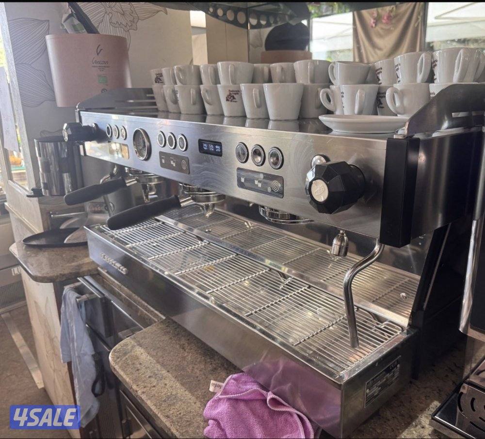 Coffee Machine LA MARZOCCO  Linea PBX3
