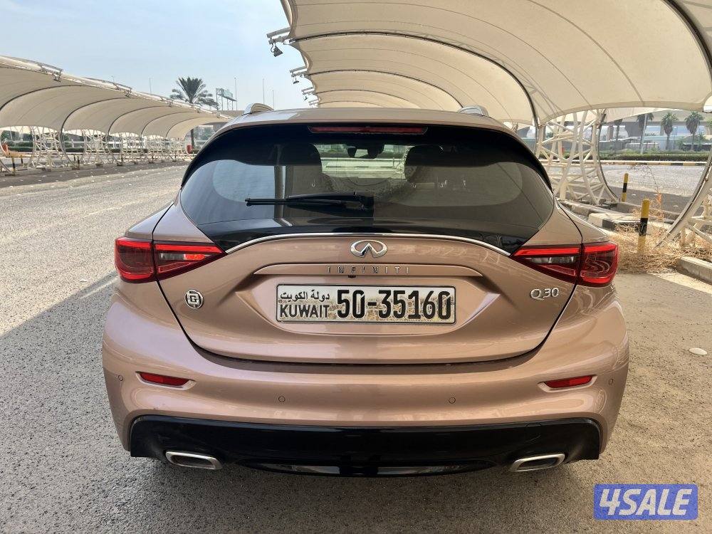 انفينيتي Q30 موديل 2018 عداد 84 الف2