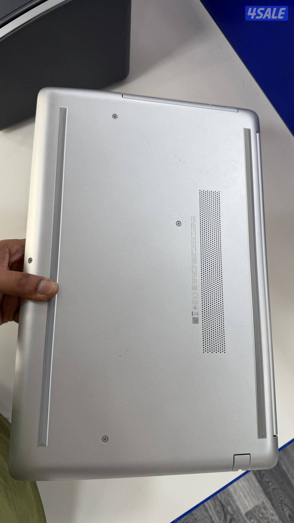 لاب توب Hp نظيف جداً مو مبطل2