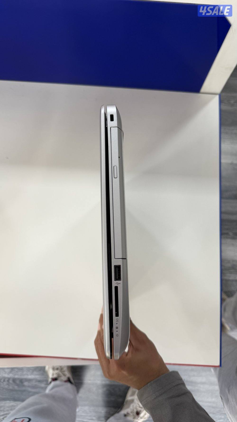 لاب توب Hp نظيف جداً مو مبطل3