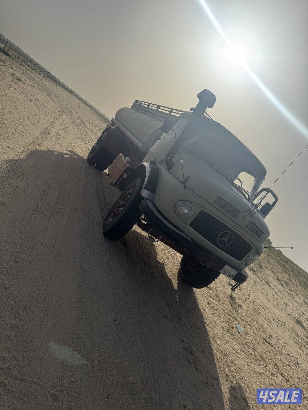 للبيع تنكر عايدي خياره موديل ٧٢ موتر طيب  ونظيف جدا0