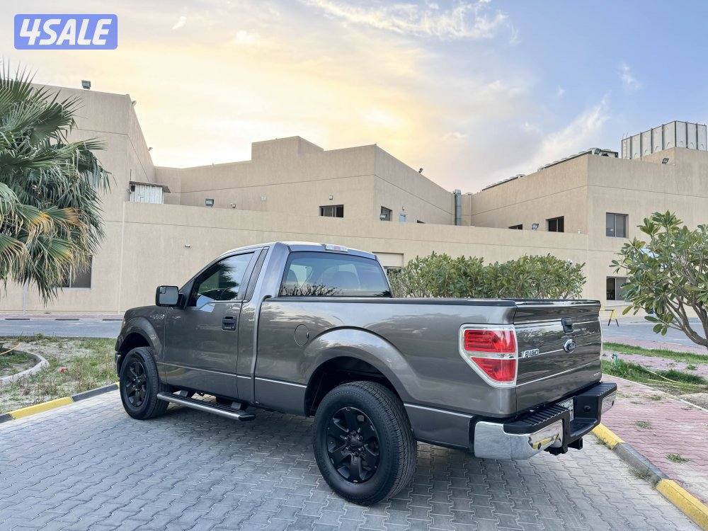 للبيع وانيت فورد f150 موديل 2013 بحاله ممتازه3