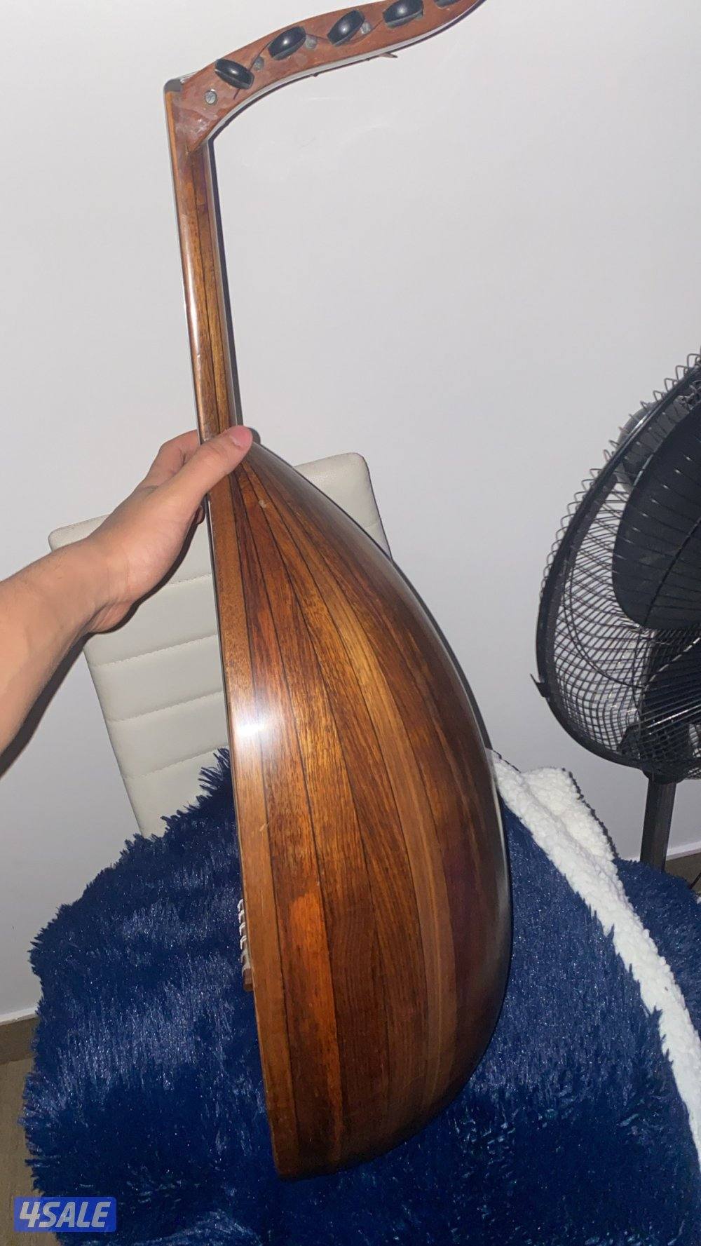 عود جميل و صوته ممتاز و اموره تمام مايبيله غير الدوزان و يناسب الكل2