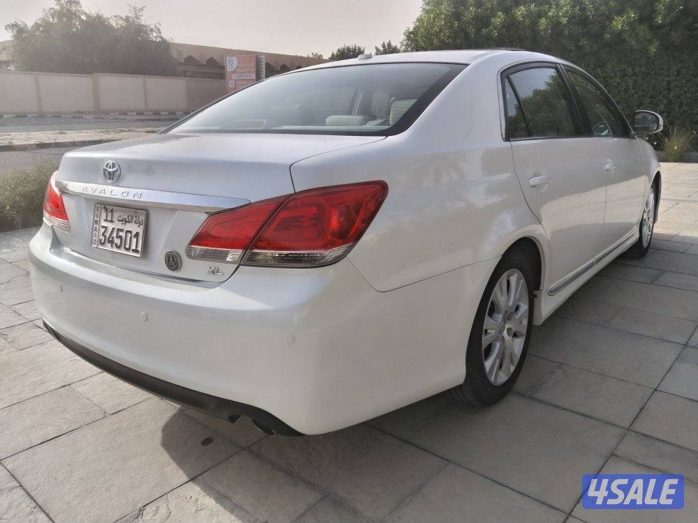 Toyota Avallon2
