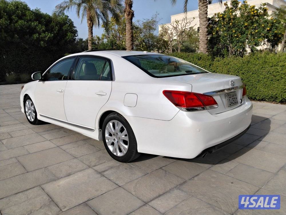 Toyota Avallon8