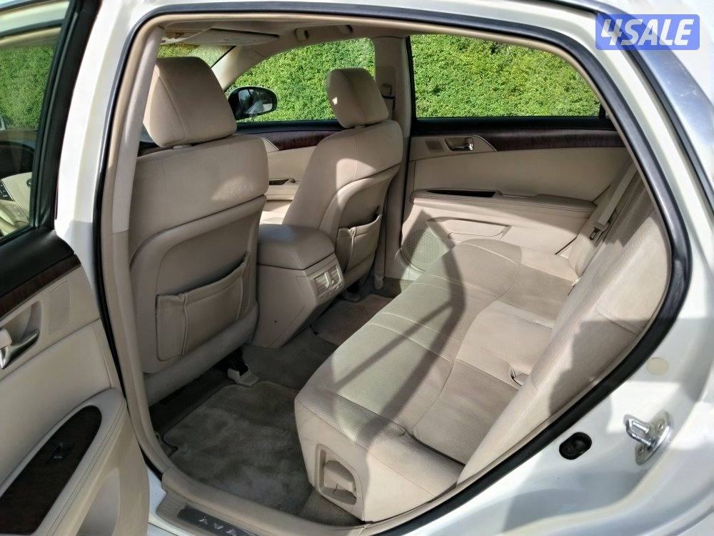 Toyota Avallon11