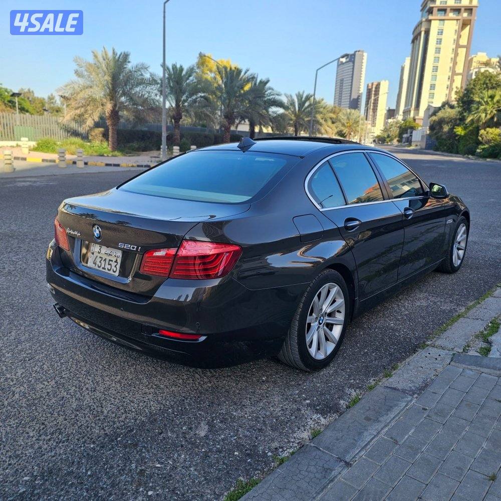 BMW520 I2