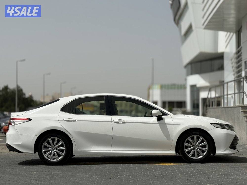 للبيع تويوتا كامري موديل 20193