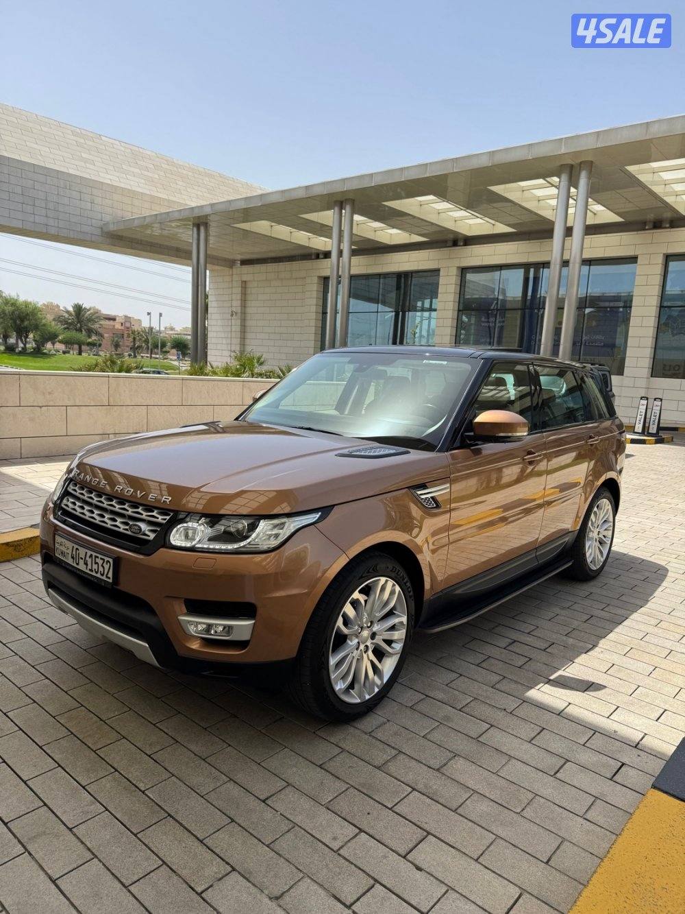 رنج روفر سبورت بحالة الوكاله عداد (89) الف كم فقط0
