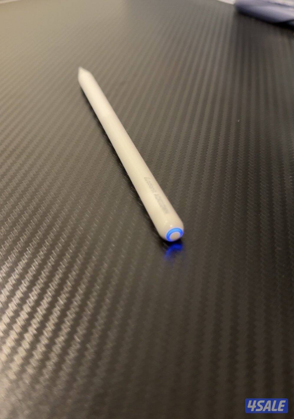 A pen for iPad ( brand : adonit )3