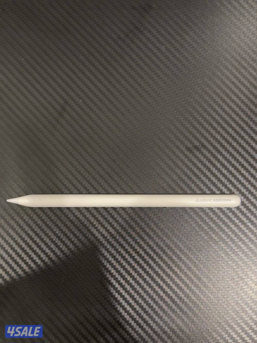 A pen for iPad ( brand : adonit )2