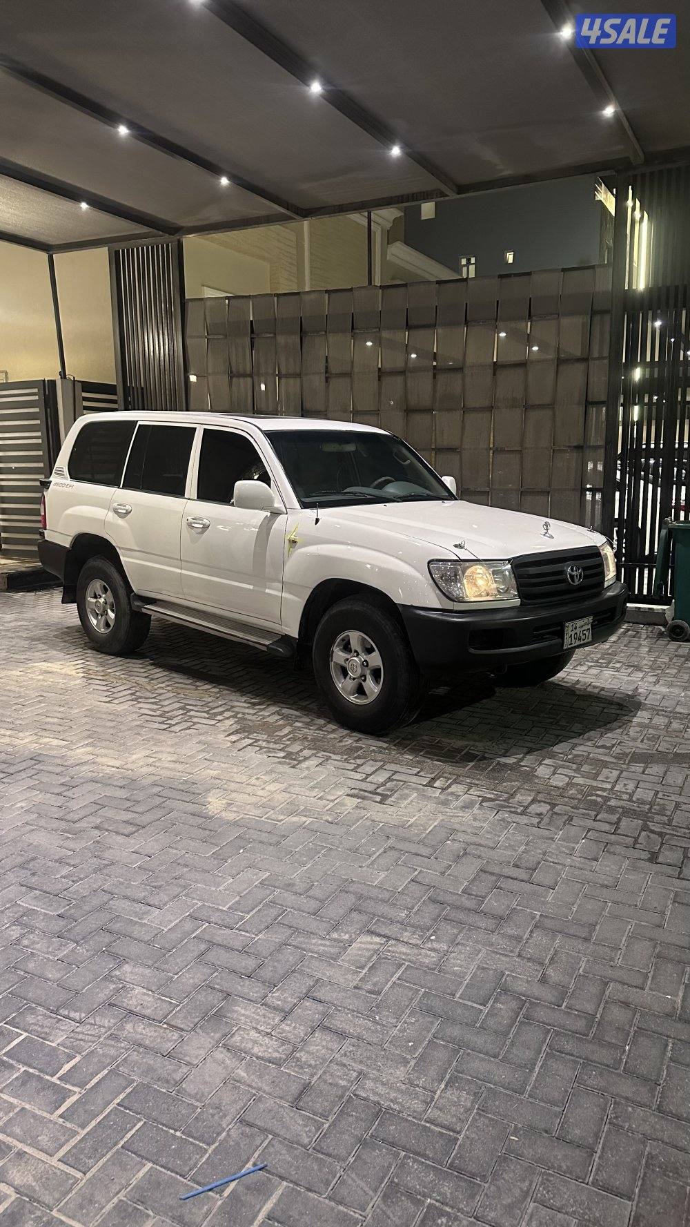 للبيع لاند 2004 gx وارد قطر0