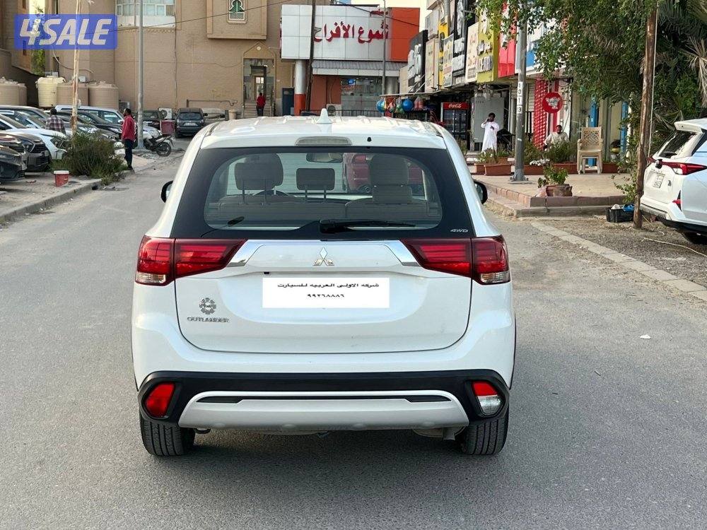 مستوبيشي اوتلاندر - موديل 20224