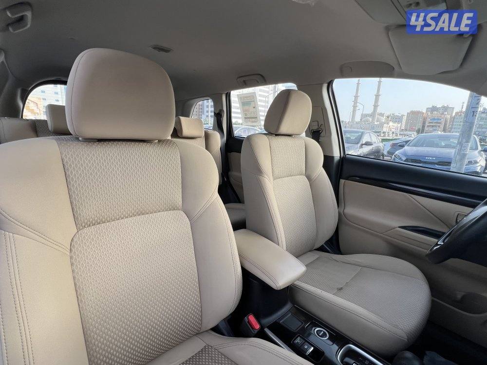 مستوبيشي اوتلاندر - موديل 20226