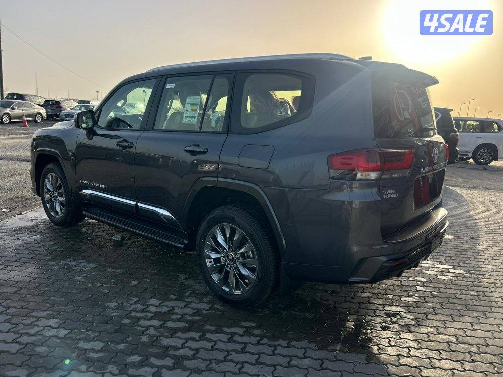 تويوتا لاند كروزر GX.R AEROs twinturbo.V6 موديل 2026 اصفار2